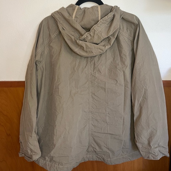 Jacket - Picture 2 of 3